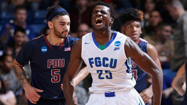fgcu-beats-fairleigh-dickinson-ncaa-tournament.jpg